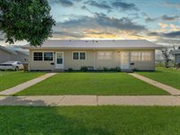 2501-2503 2nd Ave. SW, Minot, ND 58701