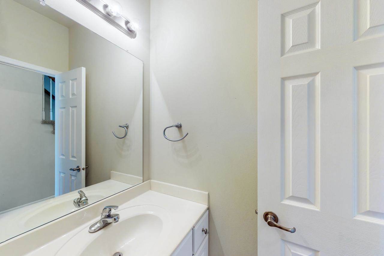 15325 Fowler Avenue, Omaha, NE 68116