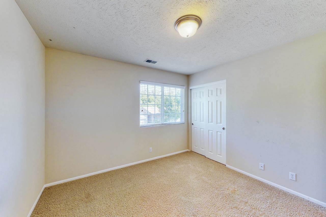 15325 Fowler Avenue, Omaha, NE 68116