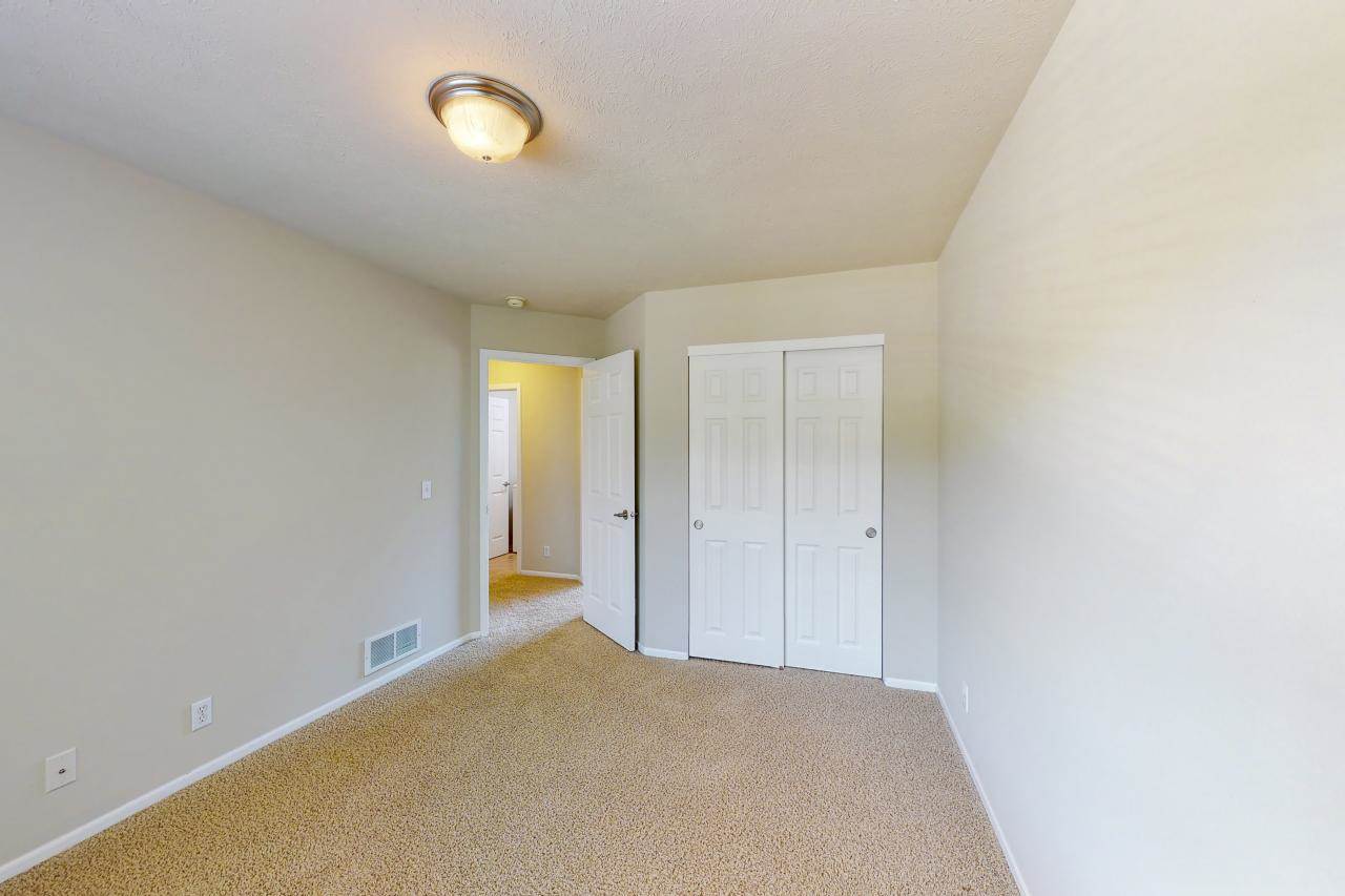 15325 Fowler Avenue, Omaha, NE 68116