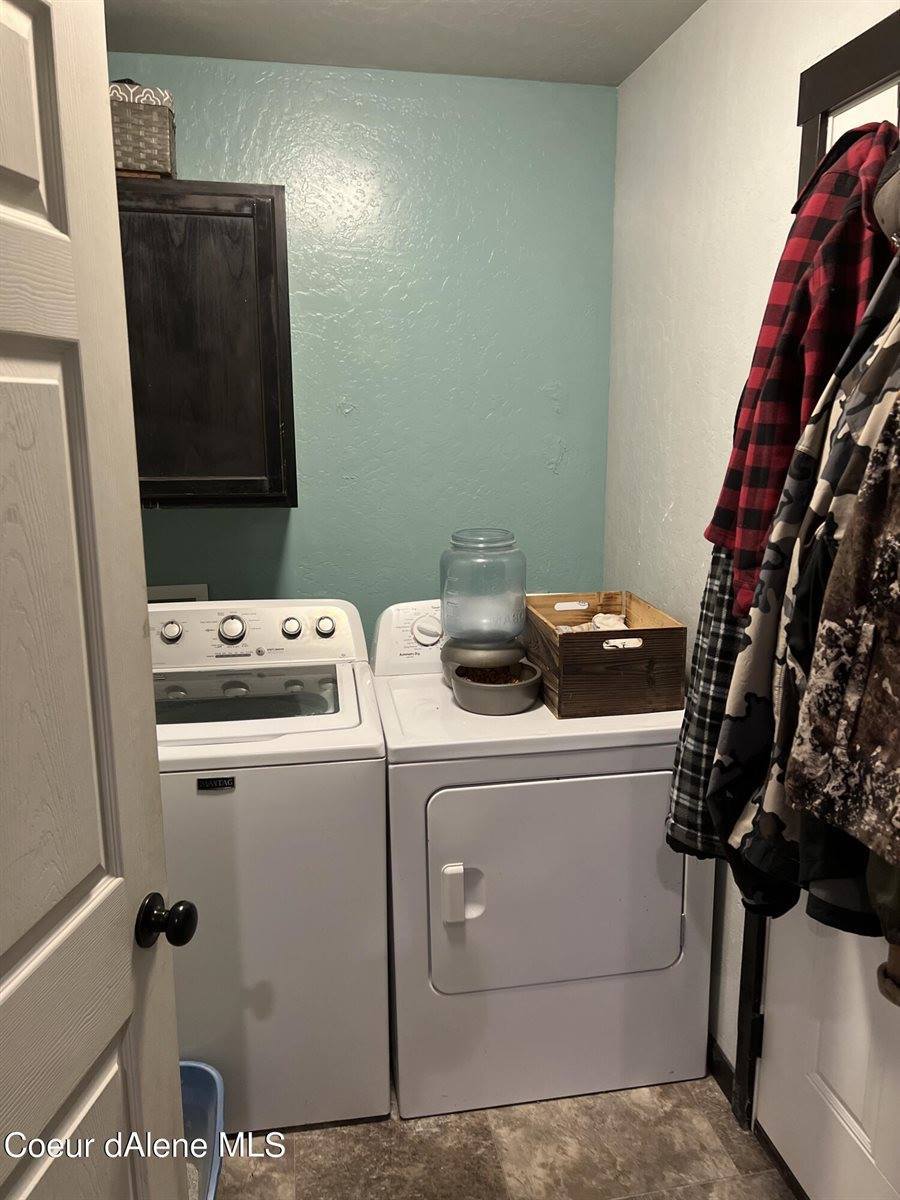 32831 North 3rd Ave, Spirit Lake, ID 83869