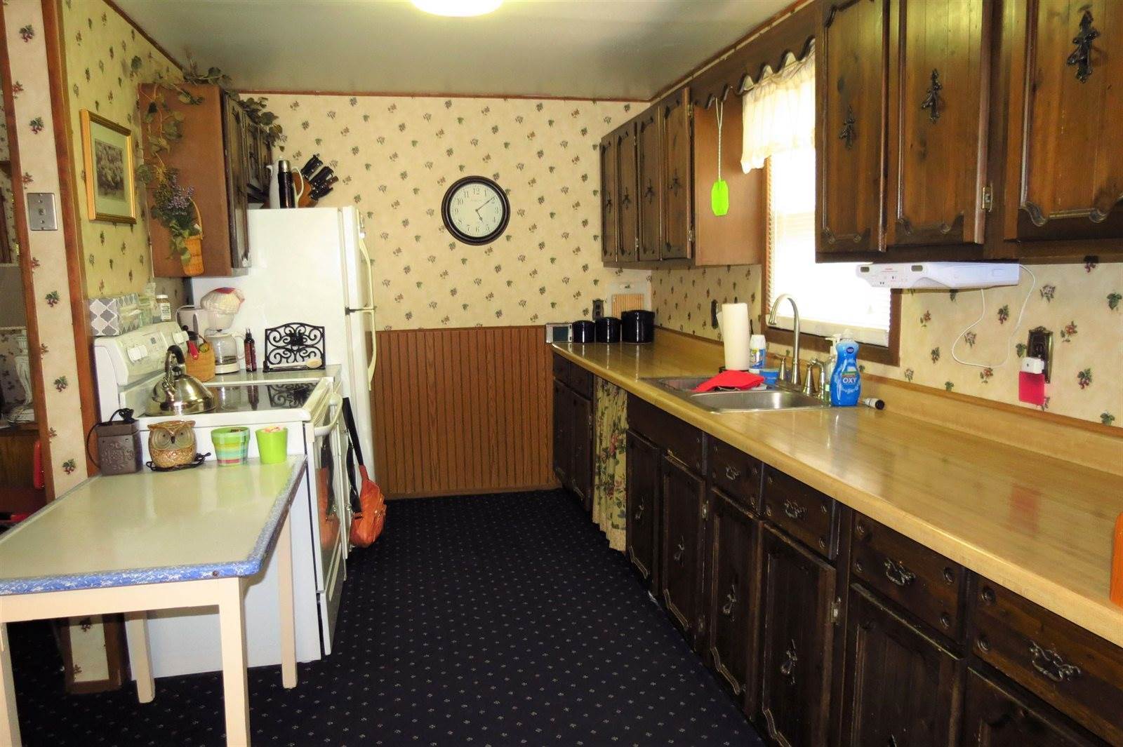 520 North 6th, Estherville, IA 51334