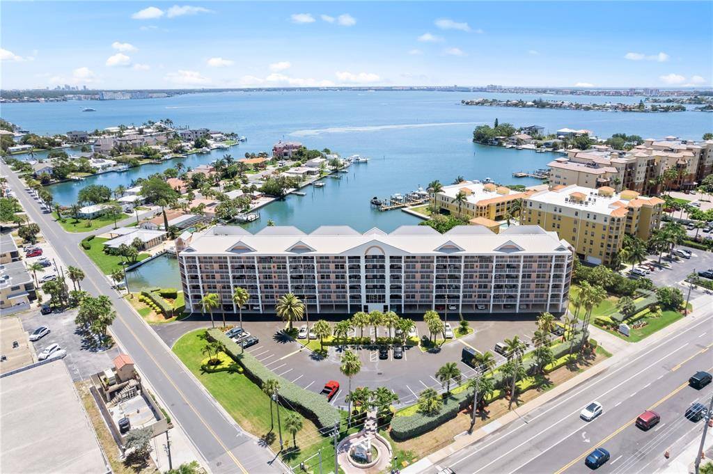 5445 Gulf Boulevard, #PH4, Saint Pete Beach, FL 33706