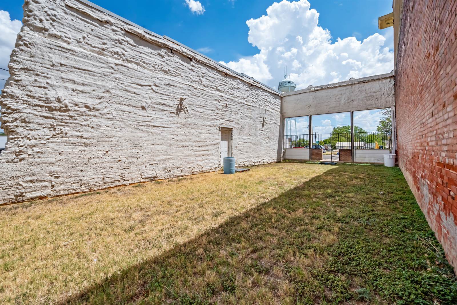 107 North Main Street, Milford, TX 76670