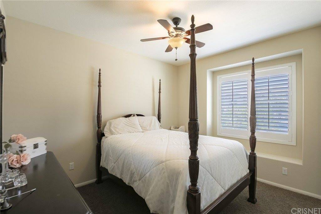 19356 Moriah Lane, Saugus, CA 91350