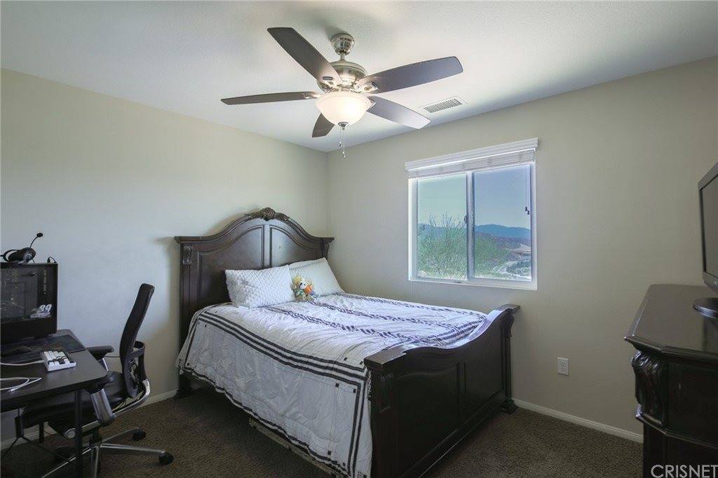 19356 Moriah Lane, Saugus, CA 91350