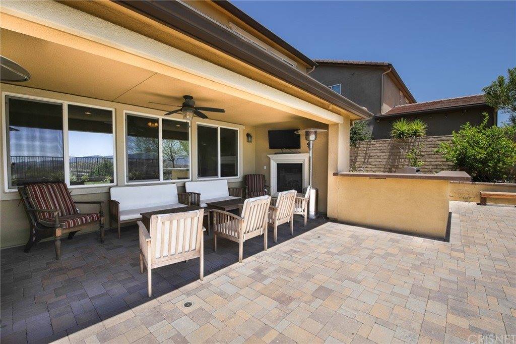 19356 Moriah Lane, Saugus, CA 91350