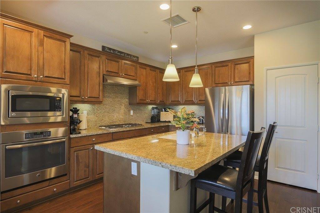 19356 Moriah Lane, Saugus, CA 91350