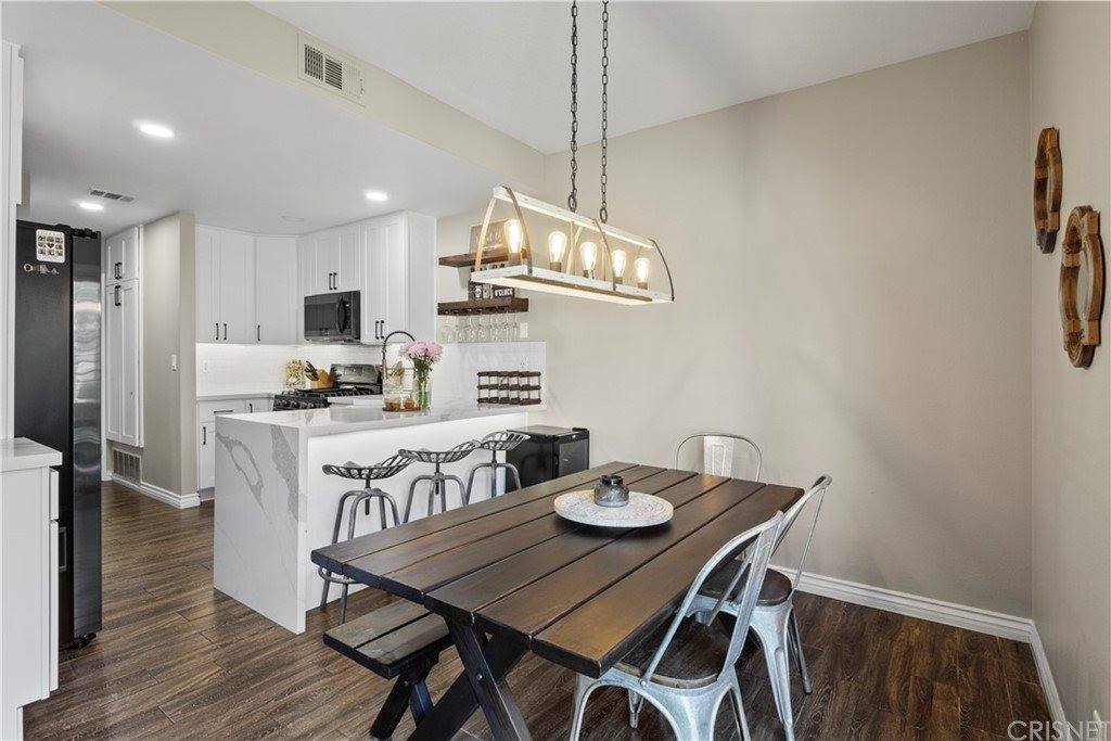 22905 Banyan Place, Saugus, CA 91390