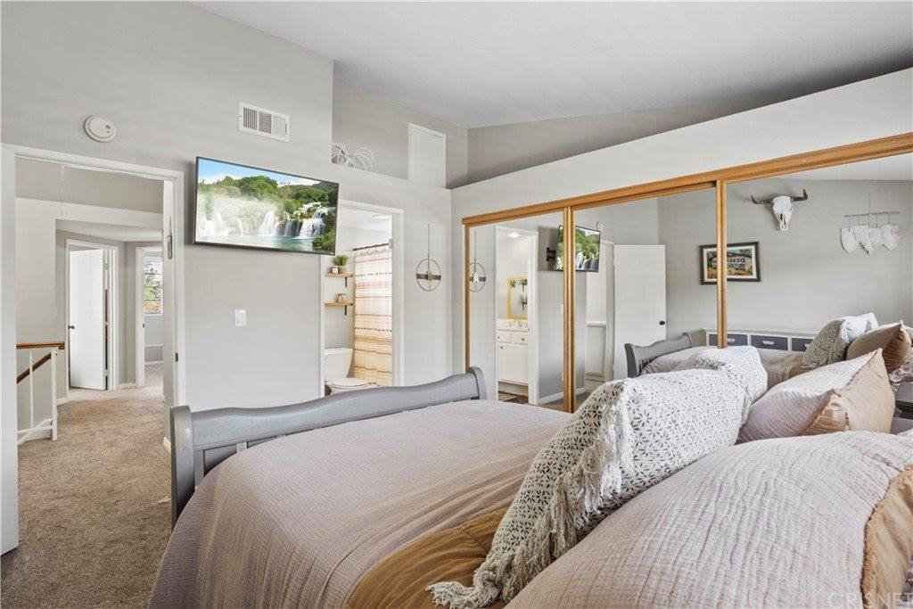 22905 Banyan Place, Saugus, CA 91390