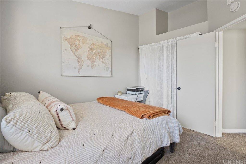 22905 Banyan Place, Saugus, CA 91390