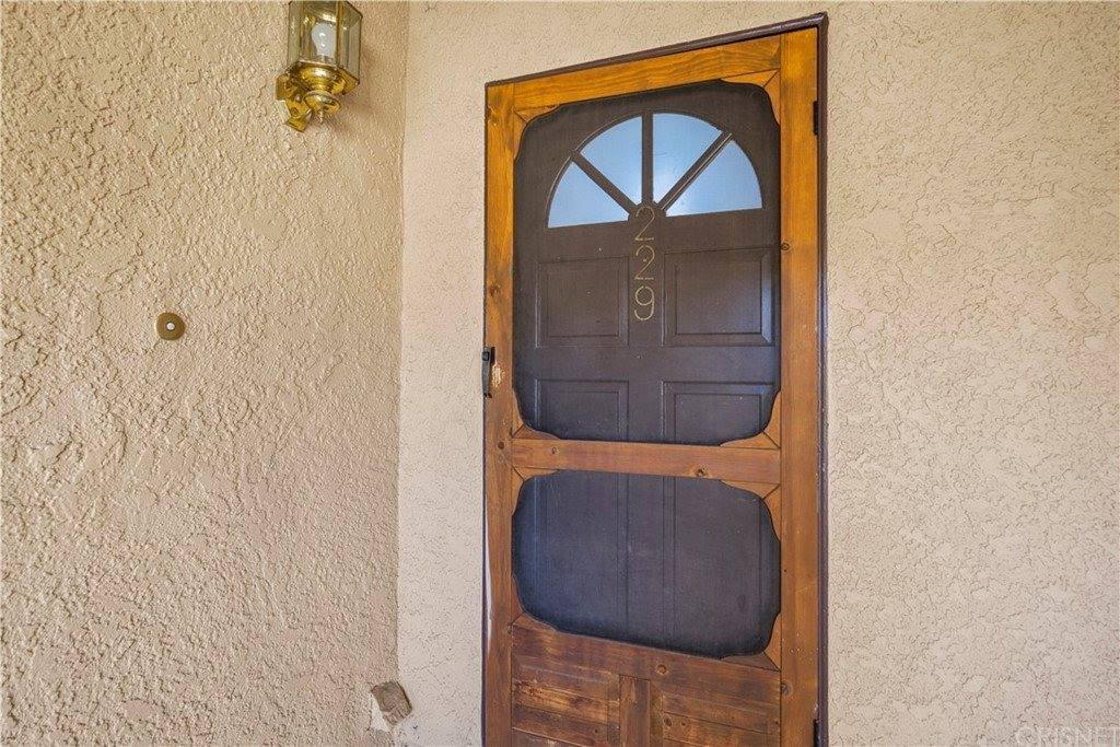 22905 Banyan Place, Saugus, CA 91390