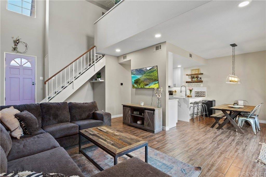 22905 Banyan Place, Saugus, CA 91390