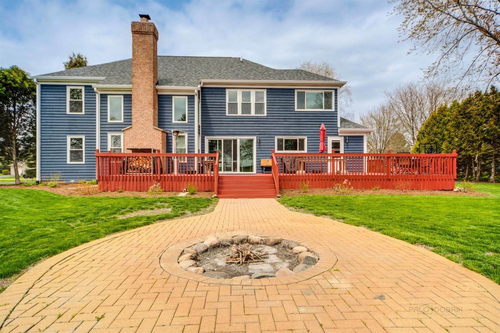 1603 Elm Street, Spring Grove, IL 60081