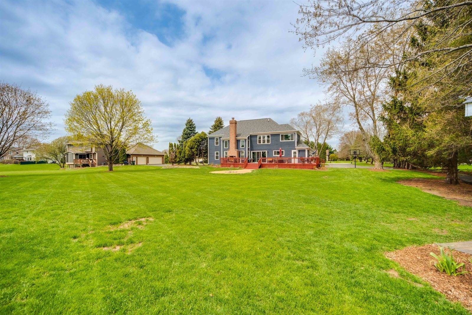 1603 Elm Street, Spring Grove, IL 60081