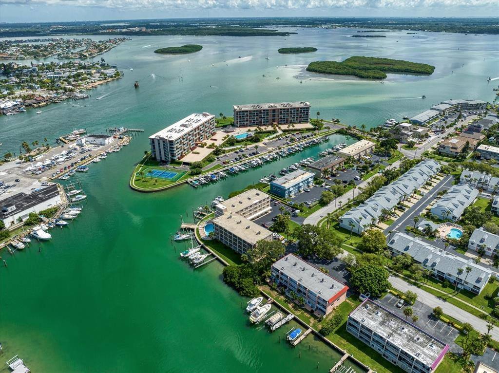 12482 Capri Circle North, Treasure Island, FL 33706