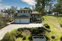 17420 Meadow View Drive, Hidden Valley Lake, CA 95467