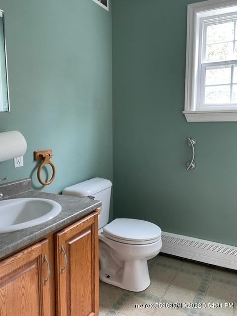 16 Bushey Road, Greenville, ME 04441