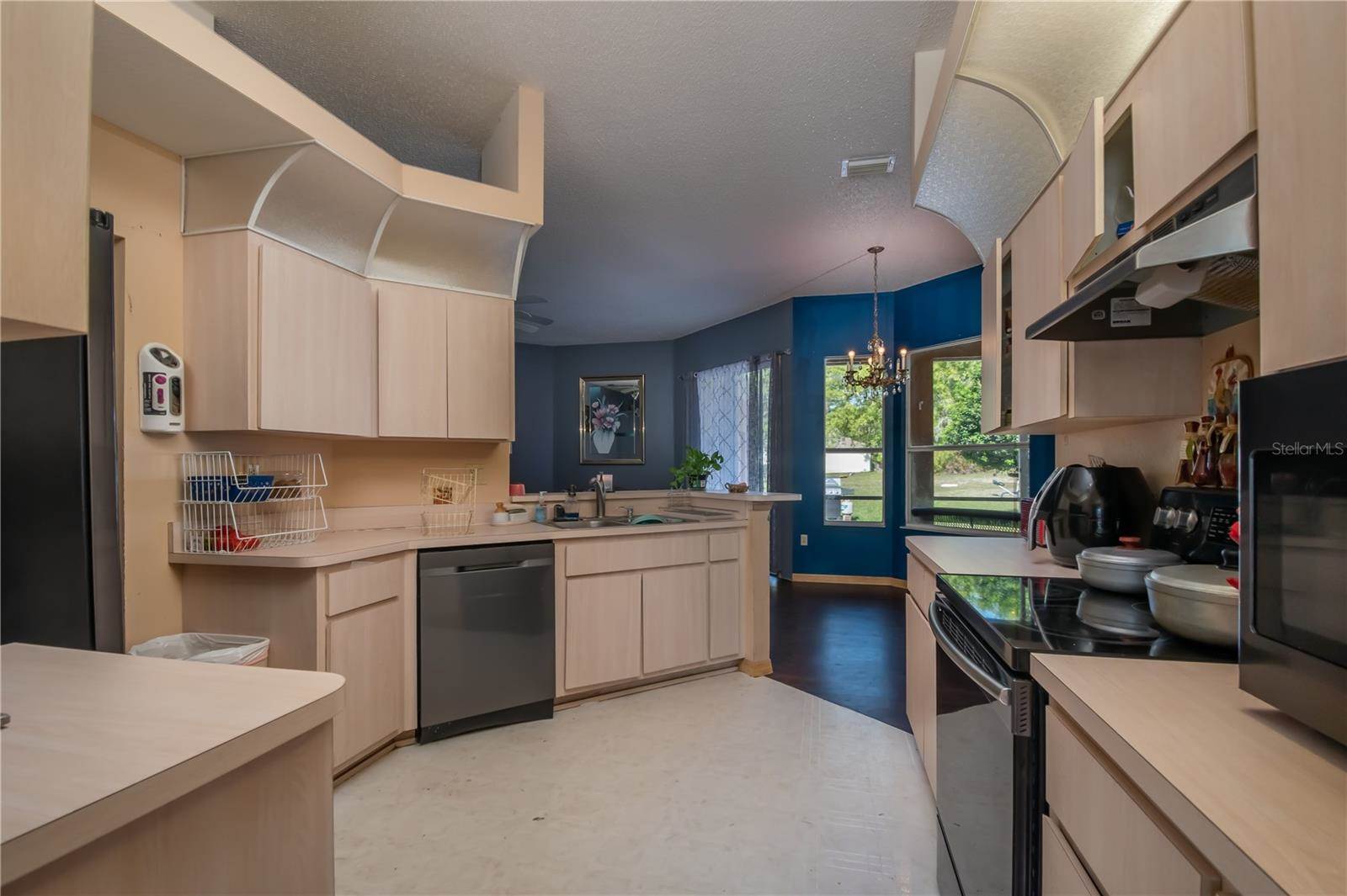 1425 W Lamplighter ST, Citrus Spring, FL 34434