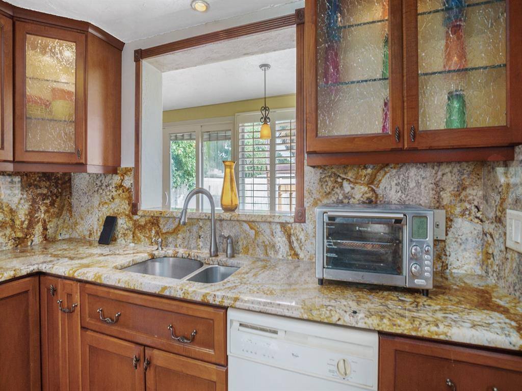 2596 65 Avenue South, Saint Petersburg, FL 33712