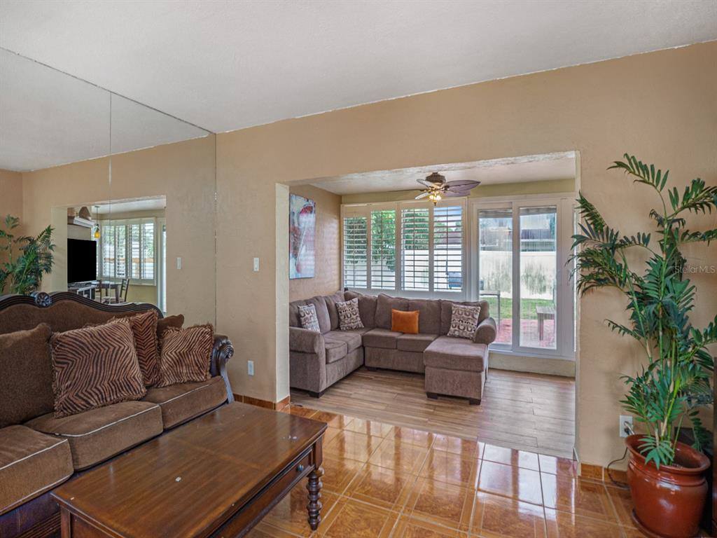 2596 65 Avenue South, Saint Petersburg, FL 33712