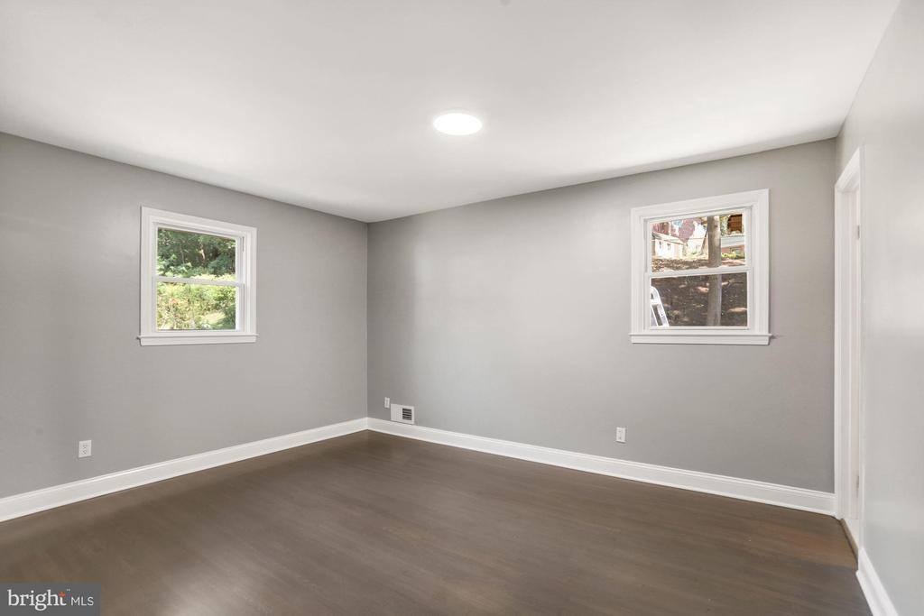 609 Kenbrook Drive, Silver Spring, MD 20902