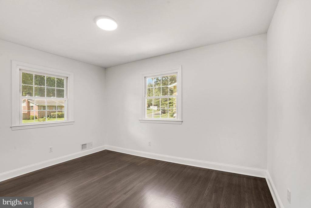 609 Kenbrook Drive, Silver Spring, MD 20902