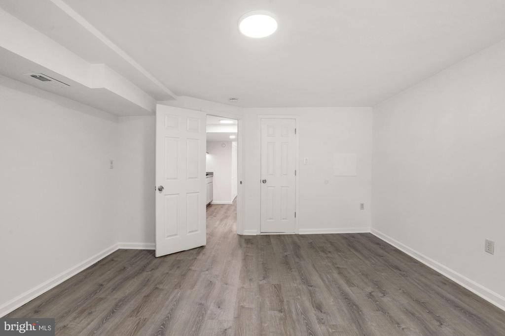 609 Kenbrook Drive, Silver Spring, MD 20902