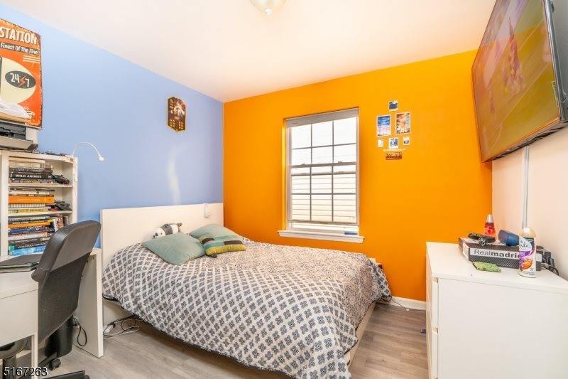 124 Smith St, Elizabeth City, NJ 07201