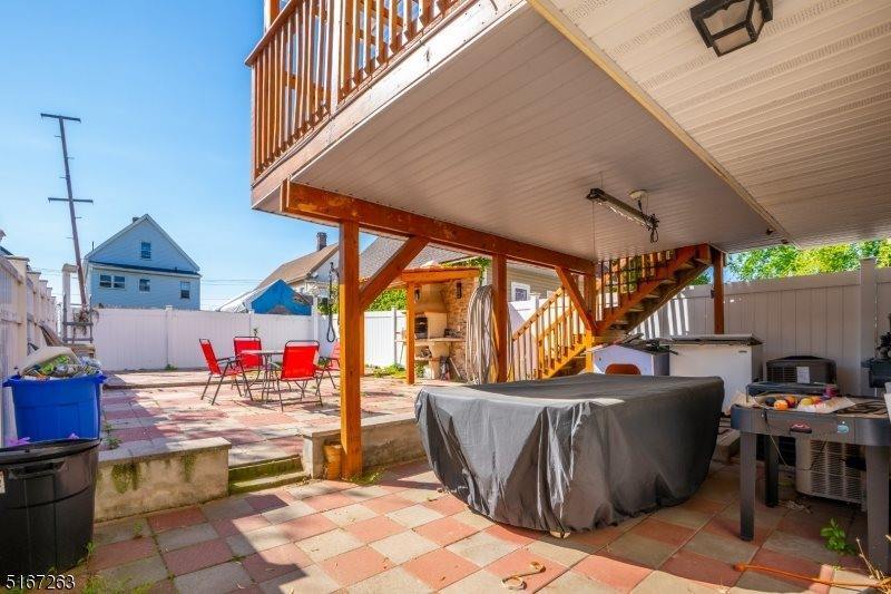 124 Smith St, Elizabeth City, NJ 07201