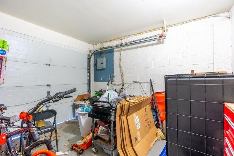 124 Smith St, Elizabeth City, NJ 07201