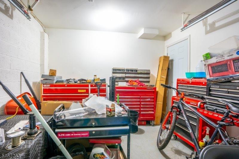 124 Smith St, Elizabeth City, NJ 07201