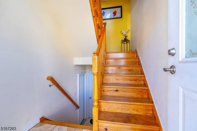 124 Smith St, Elizabeth City, NJ 07201