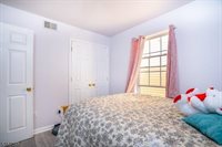 124 Smith St, Elizabeth City, NJ 07201