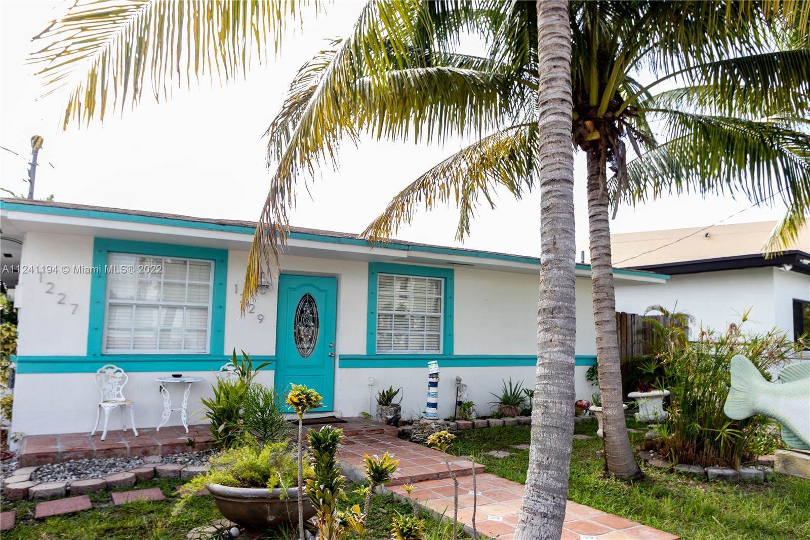 1227 SW 30th Ct, Miami, FL 33135