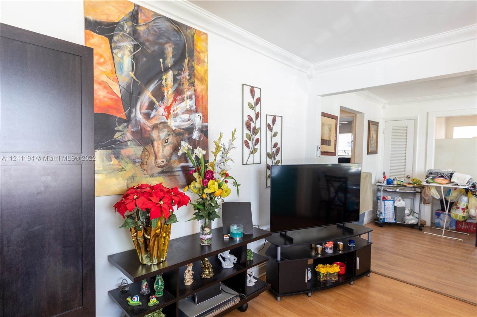 1227 SW 30th Ct, Miami, FL 33135