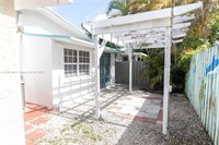 1227 SW 30th Ct, Miami, FL 33135