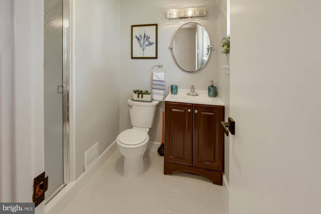 902 Holborn Street, Silver Spring, MD 20902