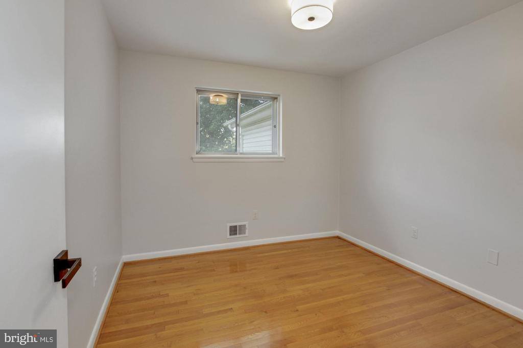 902 Holborn Street, Silver Spring, MD 20902