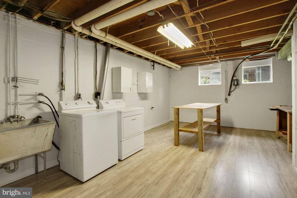 902 Holborn Street, Silver Spring, MD 20902