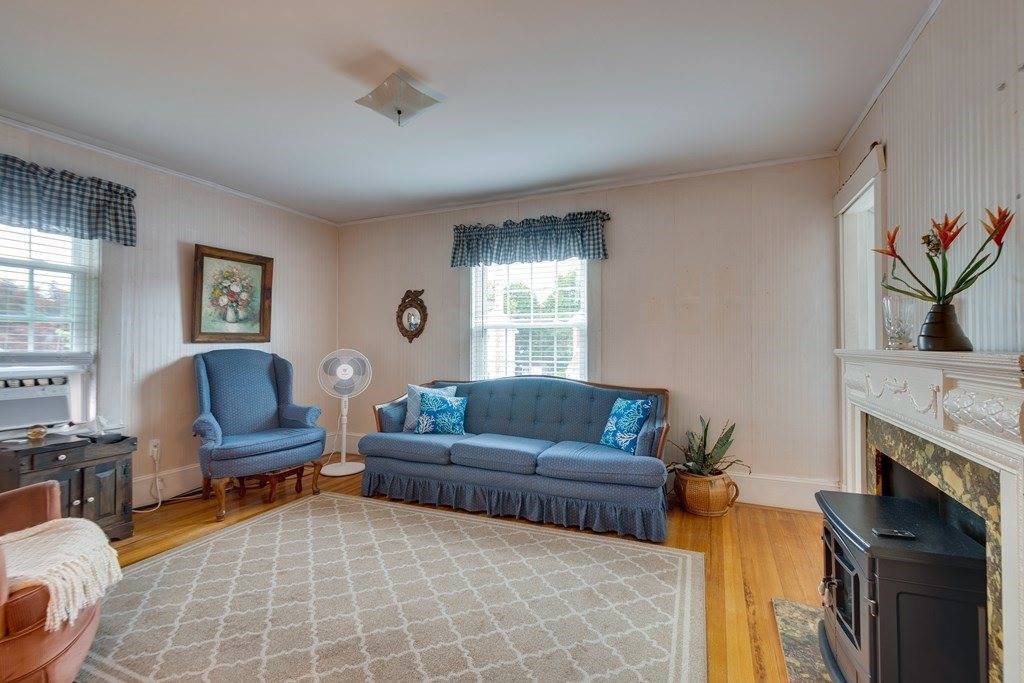 109 Casey St, Norwood, MA 02062