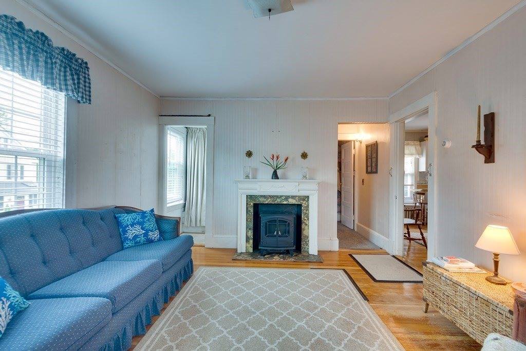 109 Casey St, Norwood, MA 02062