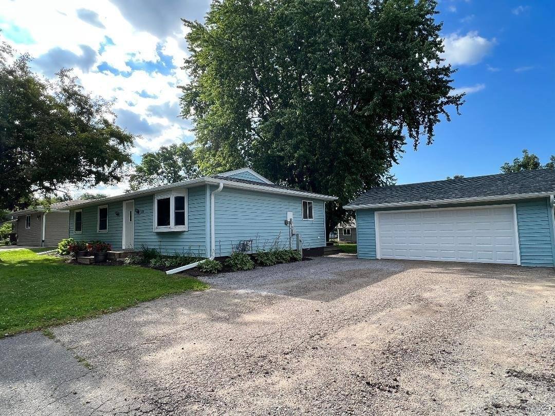 610 E 25th Street, Marshfield, WI 54449