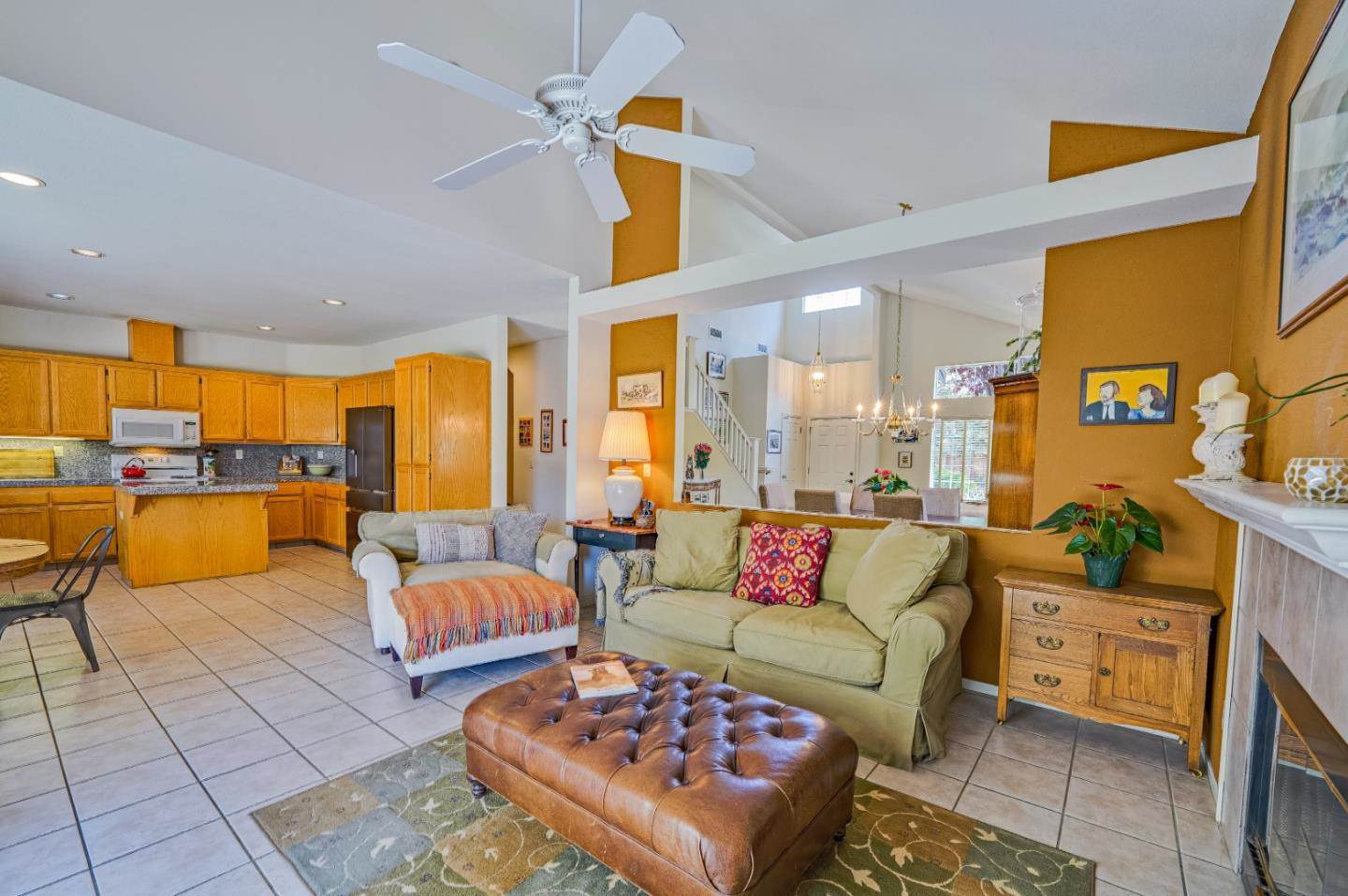 1580 Bayberry ST, Hollister, CA 95023