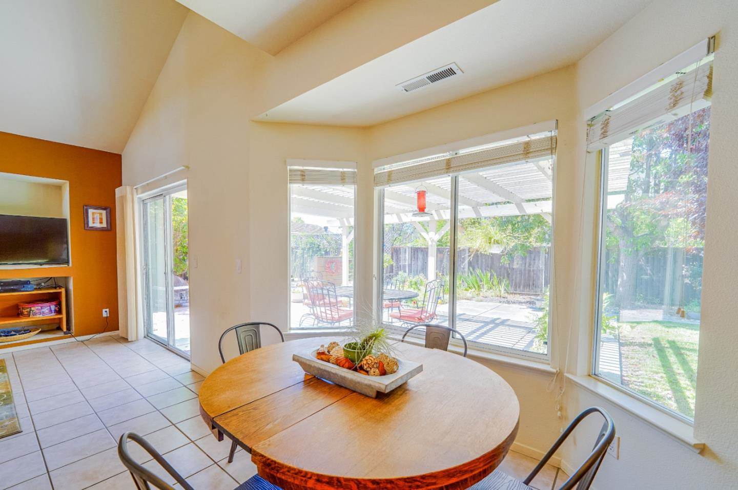 1580 Bayberry ST, Hollister, CA 95023