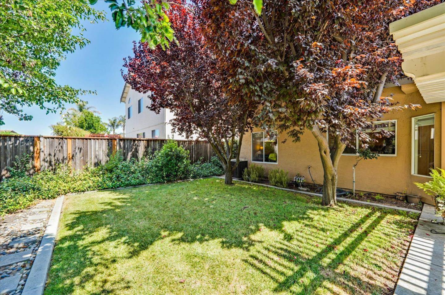 1580 Bayberry ST, Hollister, CA 95023