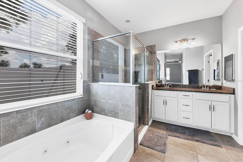 15637 Trinity Fall Way, Bradenton, FL 34212