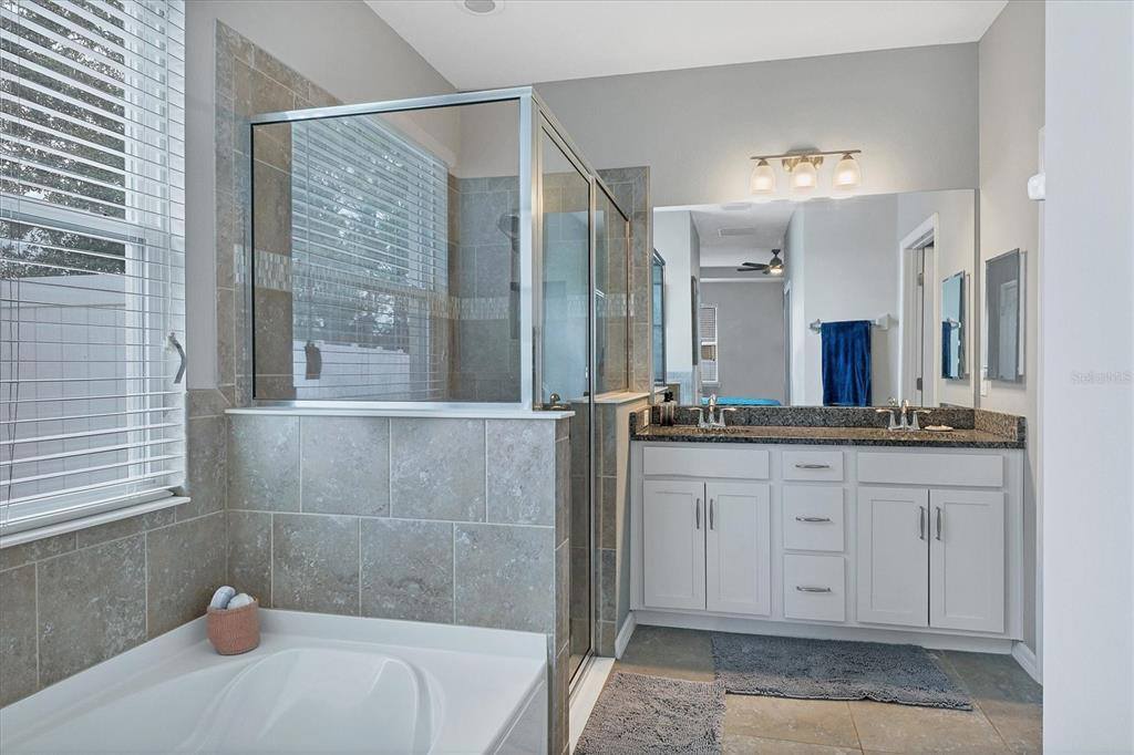 15637 Trinity Fall Way, Bradenton, FL 34212