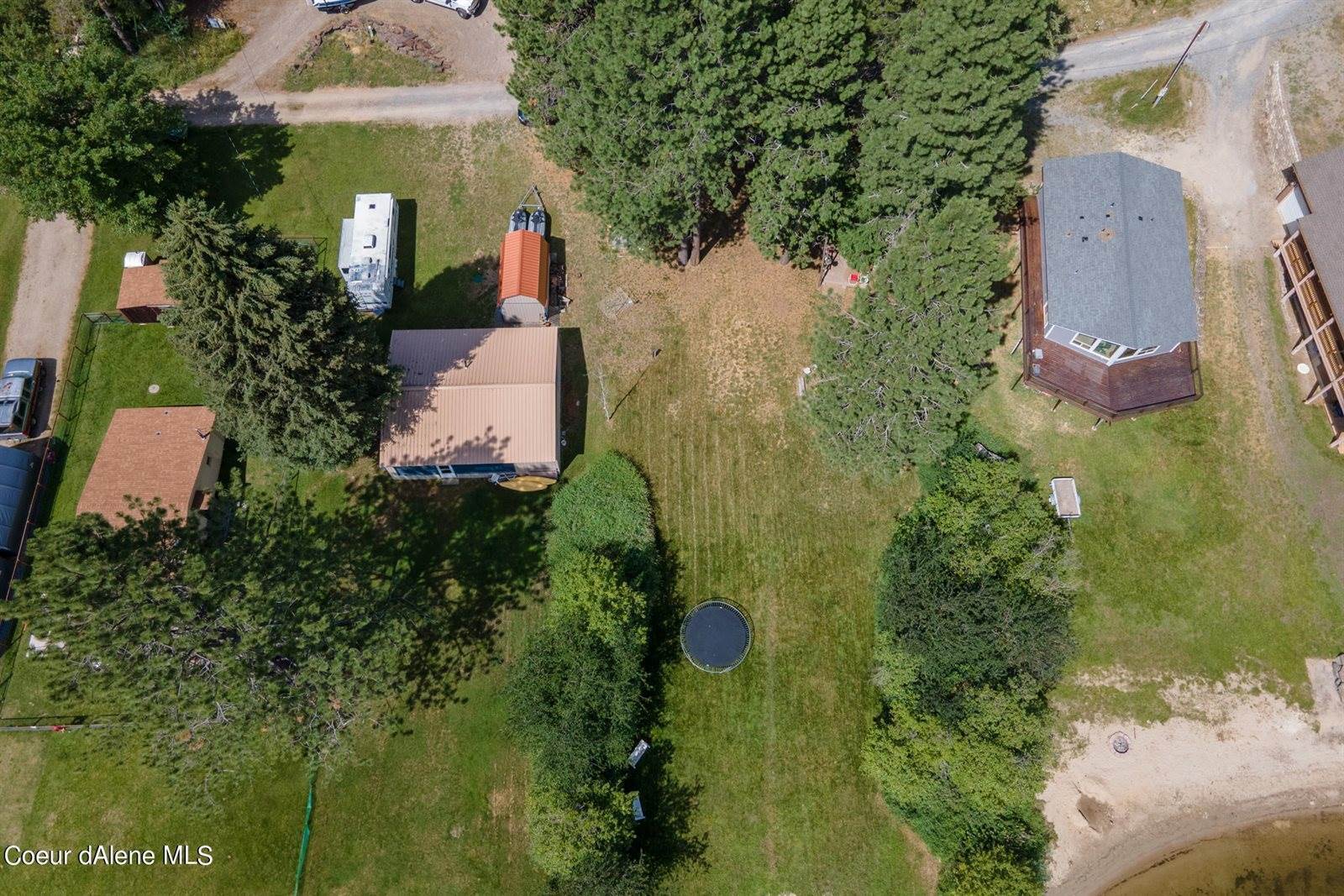 92 Loon Ln, Cocolalla, ID 83813