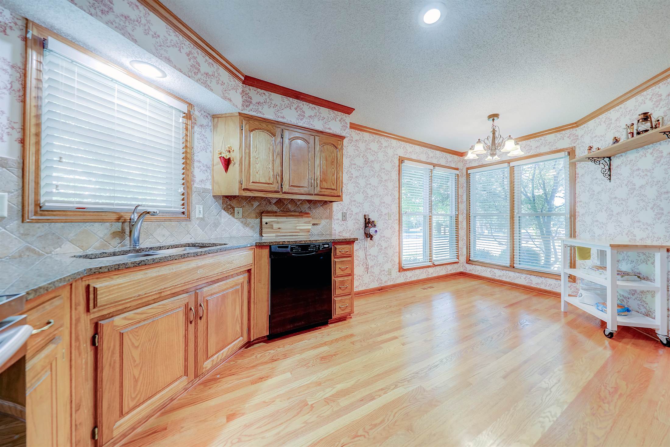 9309, #W 119th Terrace, Overland Park, KS 66213